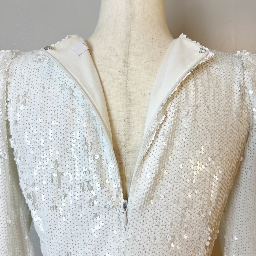✖️SOLD✖️•LULU’S• Shimmer In Your Eyes White Sequin Long Sleeve Maxi Dress Size M - Picture 9 of 13